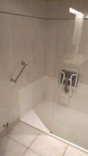 Rénovation de salle de bain PMR dans l'Orne
