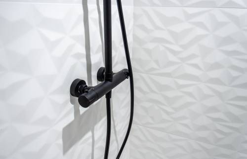 Colonne de douche thermostatique noire