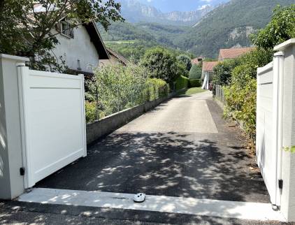 après travaux, nouveau portail