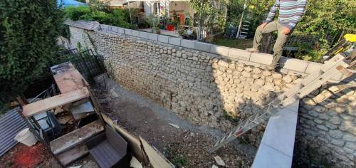Revêtement en pierres apparentes d'un mur maçonné - Brie-Comte-Robert 77170