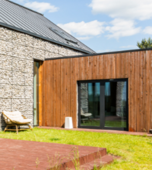 Construire une extension bois dans le 56