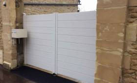 Installation d'un portail en aluminium à Trouville