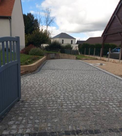 Cour après travaux: pavés granit du Portugal