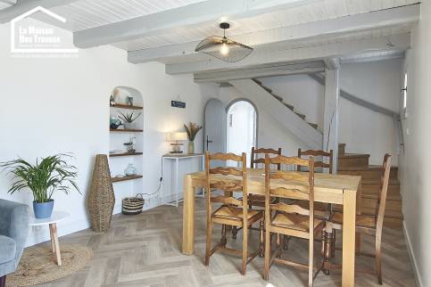 Décoration d'une salle à manger La Maison des Travaux Vannes