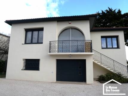 Isolation thermique des murs par l'extérieur et ravalement de façade, maison de l'ouest de Lyon