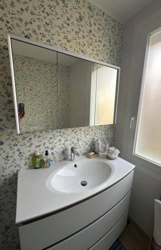 Faïence au motif floral