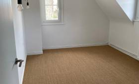 Pose de sisal dans des chambres (29)