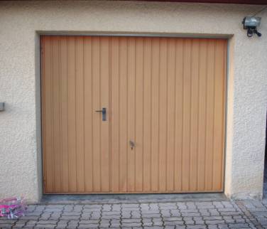 Changement d’une porte de garage à Francheville