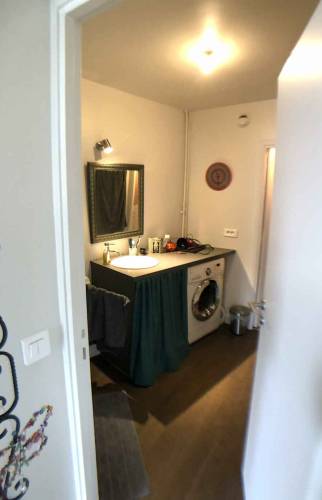 salle de bain avant travaux - rue du poteau Paris