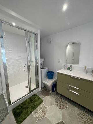 Nouvelle salle de bain (Ifs 14123)