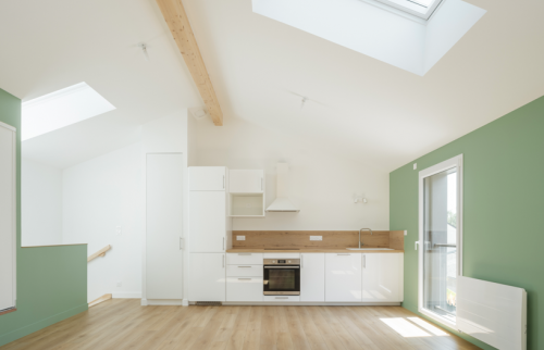 Surélévation d'une maison pour créer un commerce et deux logements à Vertou - Pièce principale