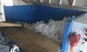 Soufflage de laine dans les combles