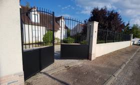 Le portail en alu laqué