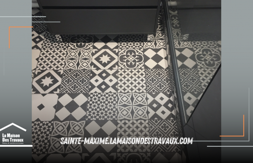  la remise à jour de tout le système de plomberie par un plombier qualifié. Un électricien a sécurisé et amélioré le système d'éclairage