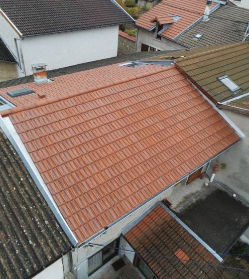 Nouvelle toiture rénovée - Chazey-sur-Ain 01