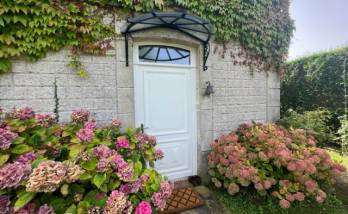 Nouvelle porte d'entrée et marquise à St Gatien des Bois