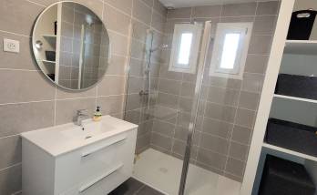 Salle de douche Rdc