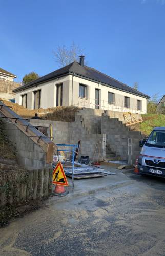 Travaux de construction de garage en cours (Essonne)