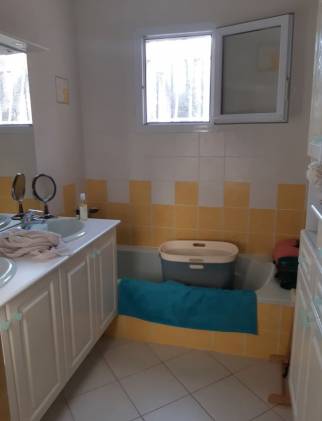 Ancienne salle de bain avant rénovation - Ambérieu 01