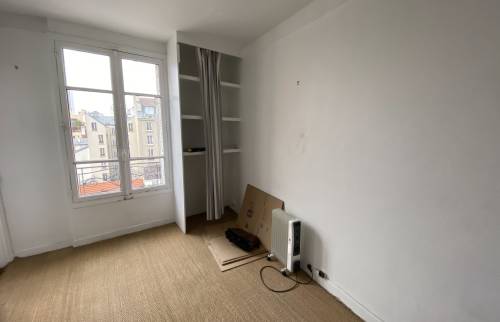 Un studio en cours de rénovation à Vieille-Église-en-Yvelines (78125)
