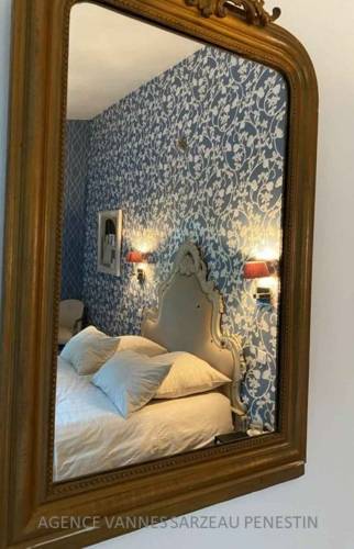 MIROIRS DANS NOS RENOVATION DE MAISON DANS LE GOLFE DU MORBIHAN