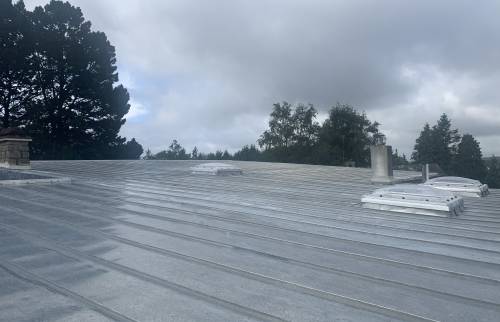 De l'Amiante au Zinc : L'Innovation en Toiture par La Maison Des Travaux Quimper