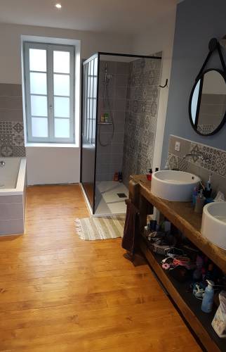 Après travaux : salle de bains de caractère à Amiens