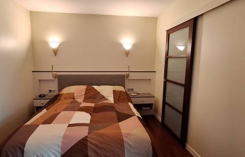 Rénovation d'un dressing dans une chambre à Saint-Sébastien-sur-Loire