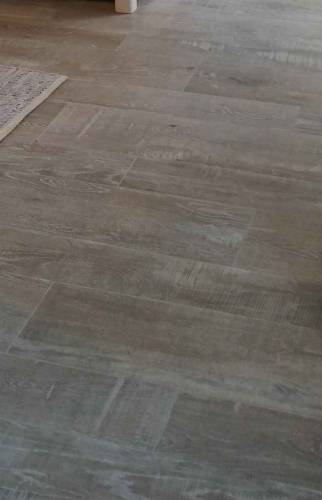 GRES CERAME IMITATION LAMES DE PARQUET - DAMGAN 56750