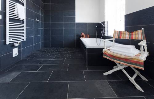 Carrelage noir grandes dalles Nantes