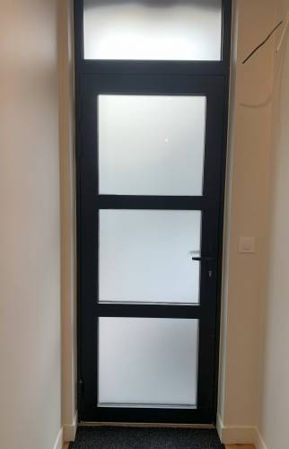 Porte d'entrée vitrée Alu La Maison des Travaux Rouen