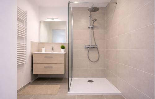 Salle de bain rénovée, la douche