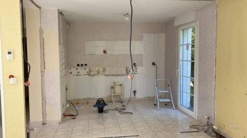 Travaux de rénovation de cuisine (Ifs 14123)