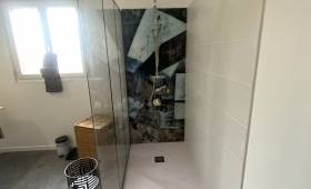 Crédence douche personnalisée