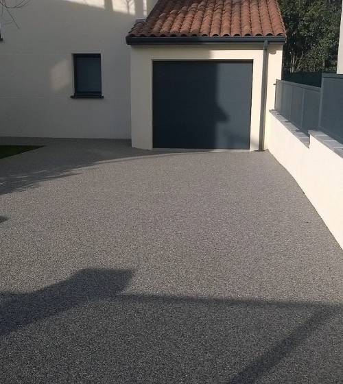 fin de chantier, création d'une allée de jardin dans le var