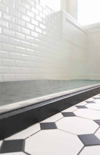 Rénovation salle d'eau - Meaux - finition pose douche italienne extra plate -