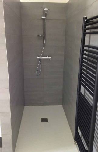 Douche à l'italienne et sèche serviette à Altkirch