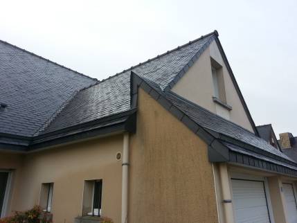 Extension de maison avec surélévation près d’Annecy 