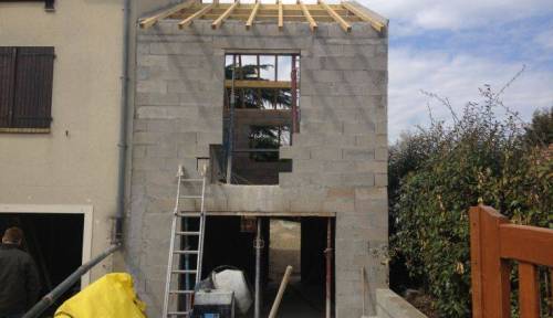 Construction d'un garage en maçonnerie surmonté d'un étage - Valence 26000