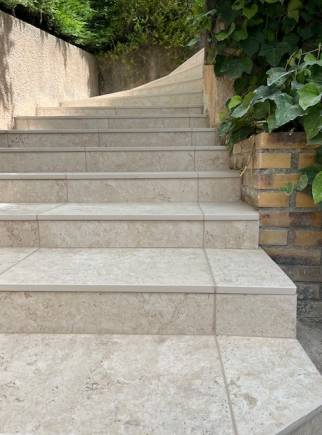 Rénovation d’un escalier extérieur (69340 FRANCHEVILLE)