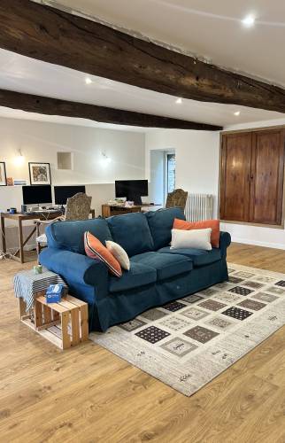 Espace de vie rénové pour plus de confort