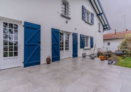 Rénovation de maison avec nouvelle terrasse carrelée - La Bernerie-en-Retz 44760