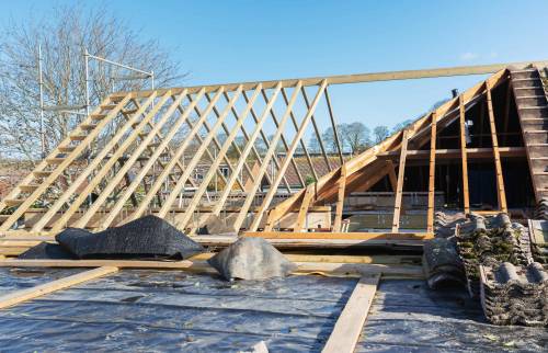 Chantier de surélévation d’une maison à Saint-Cloud (92210)