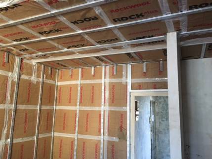 Travaux d'isolation thermique et phonique dans un appartement à Nantes 44