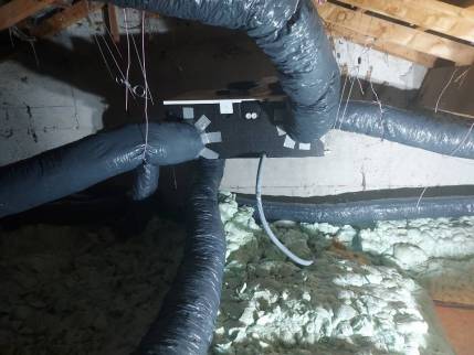 Raccordement des conduits au boîtier de la VMC double-flux installée - Lésigny 77150