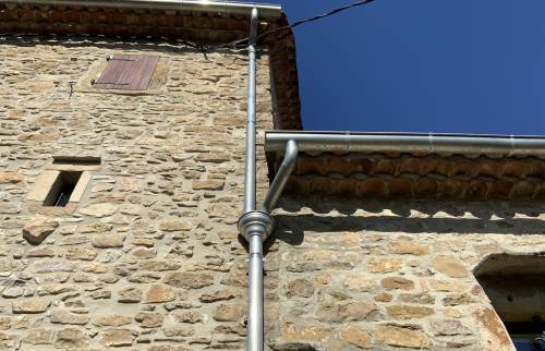 Gouttières en zinc