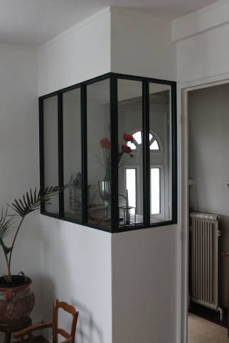 Verrière en angle pour une entrée lumineuse