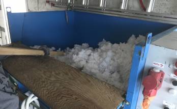 Soufflage de laine dans les combles