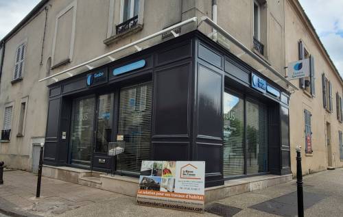  Devanture de locaux professionnels après travaux de ravalement de façade - Brie-Comte-Robert 77170