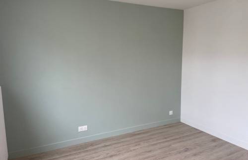 Studio rénové et peinture rafraichie